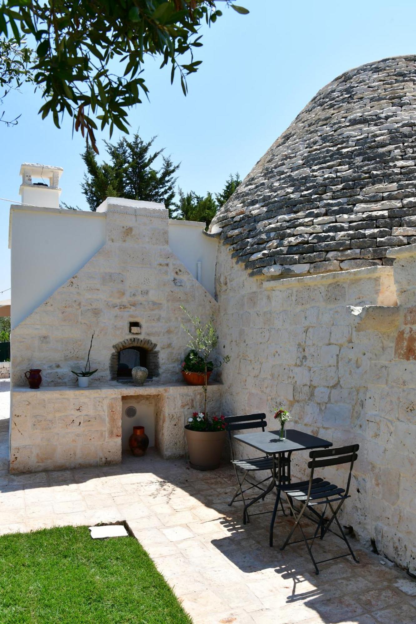 Lamarossa Trulli & Suites Antonelli Kültér fotó